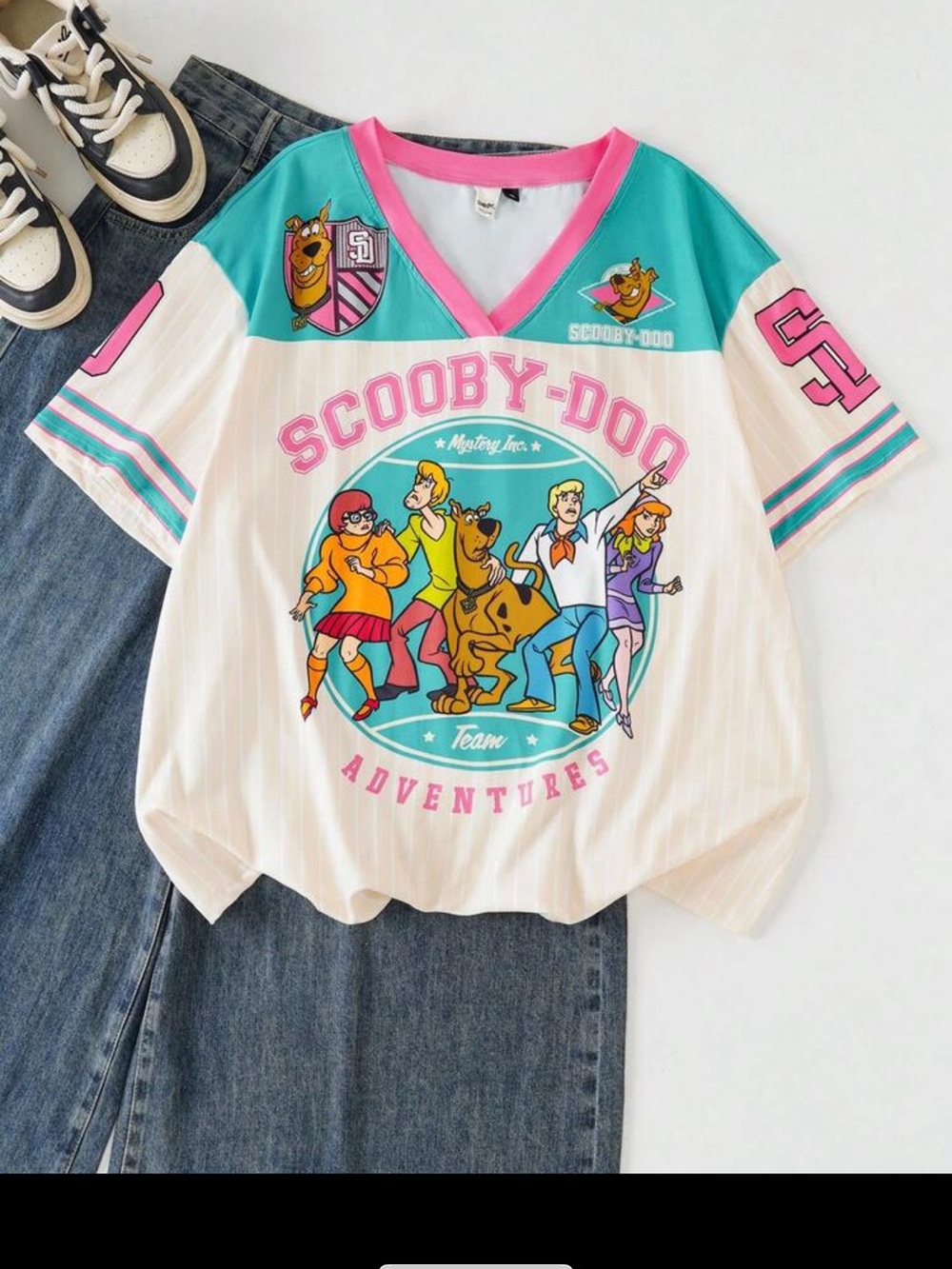 Scooby-Doo Women's Pink & Teal Graphic V-Neck Tee